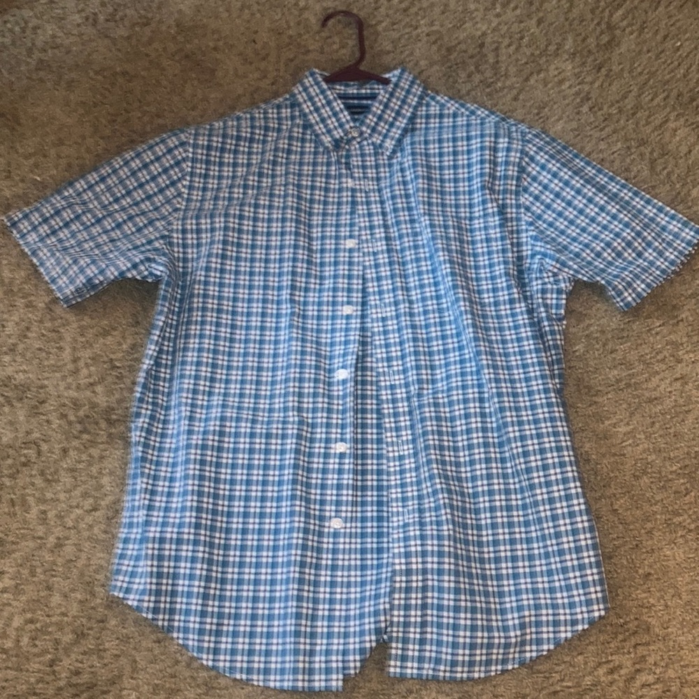 Short sleeve nice shirt for young men